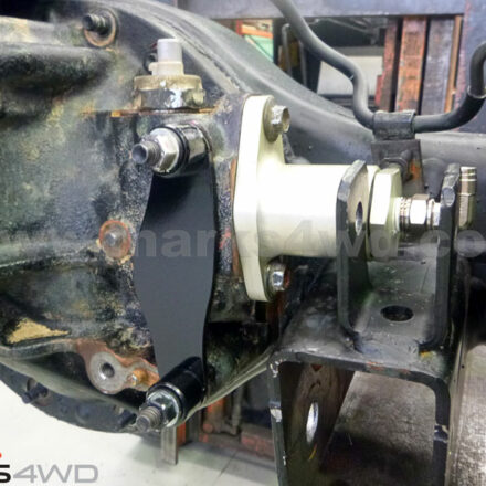Toyota LandCruiser 70 Series Front Air Actuator Installed